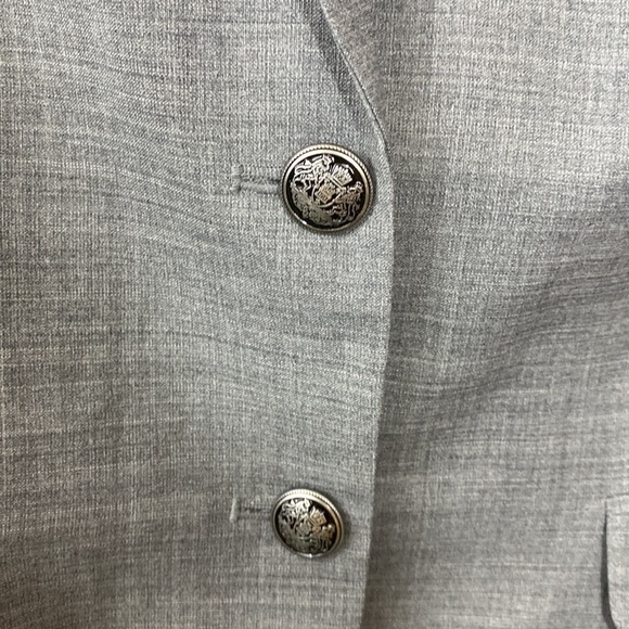 C38. Aritzia talula wool blazer size 6 - Picture 4 of 13